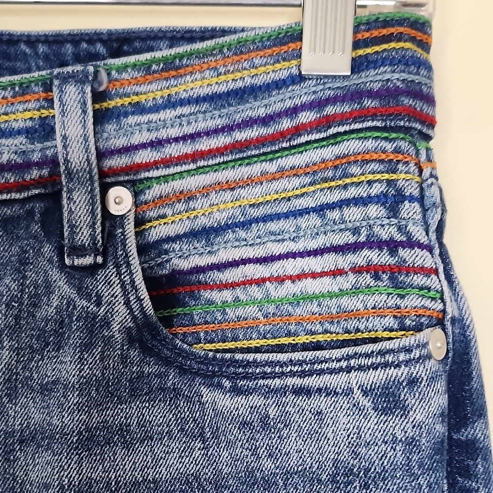Blank NYC Button Fly Flare Rainbow Embroider Jeans - Picture 4 of 16